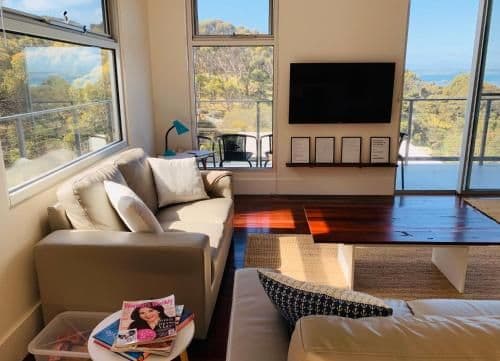 Two-Bedroom Penthouse Apartment with Panoramic Sea and Valley Views (Apartment 3)