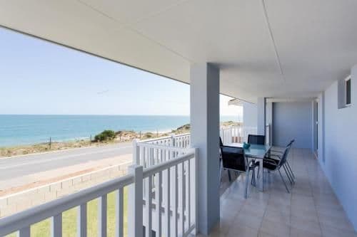 Blue Bay Stay - Halls Head - 10 Bed