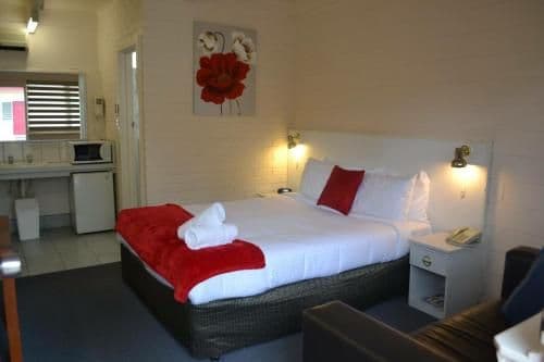 Standard Queen Room