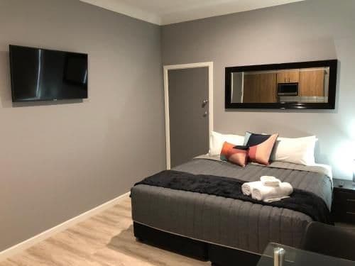 King Studio with External Bathroom