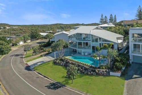 Beachside luxury, Sunrise Beach Beachside luxury, Sunrise Beach