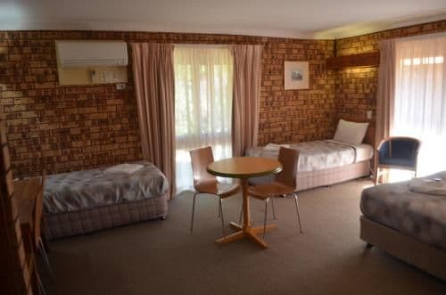 Deluxe Family Room
