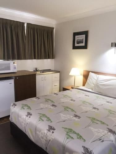 Queen Room with Kitchenette