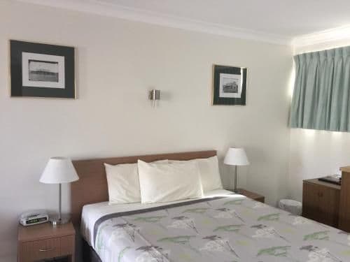 Queen Room with Kitchenette