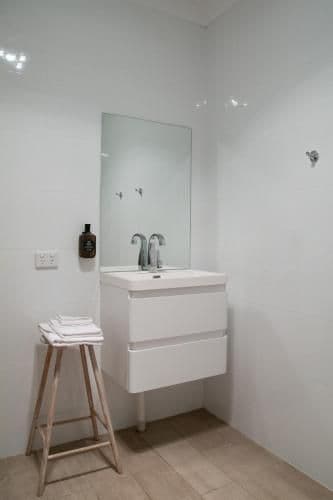 Deluxe Queen Suite