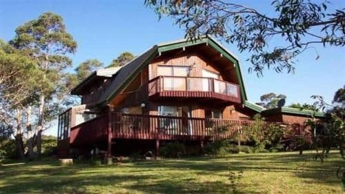 Five-Bedroom Holiday Home