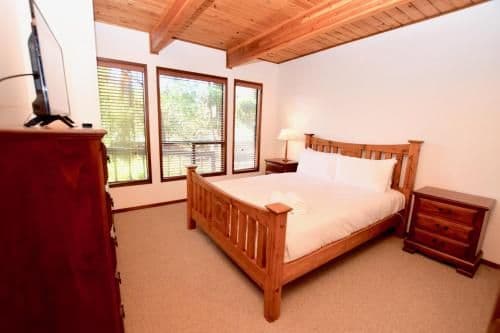 Five-Bedroom Holiday Home