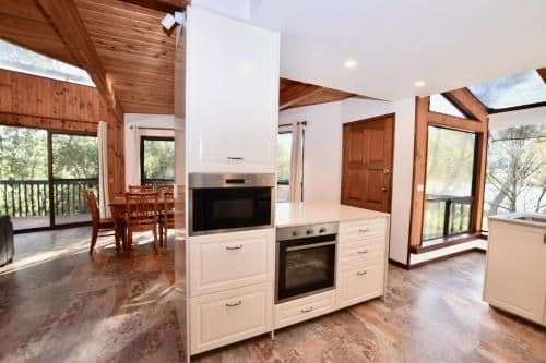 Five-Bedroom Holiday Home