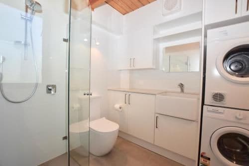 Five-Bedroom Holiday Home