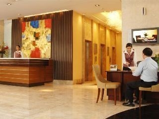 Lancaster Hotel2