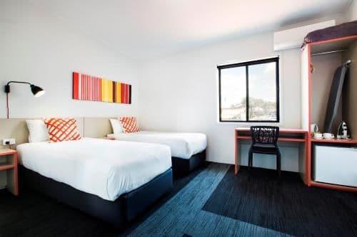 Studio King with Ensuite Bathroom and Free Welcome Drink For Two Guests