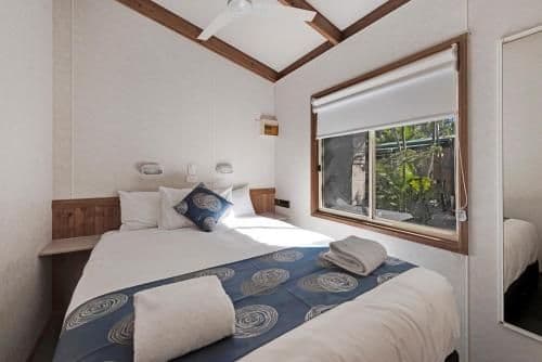 Superior 2 Bedroom Cabin - Sleeps 6