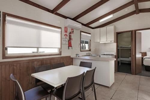 Superior 2 Bedroom Cabin - Sleeps 6