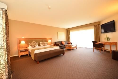Mornington Hotel4