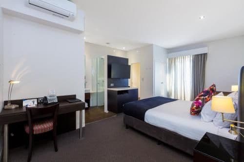 King Room - Non-Smoking
