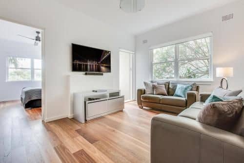 Art Deco 2-Bed Close to City and Harbour Art Deco 2-Bed Close to City and Harbour