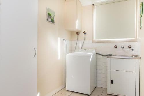Stoneleigh One-Bedroom Cottage - 1