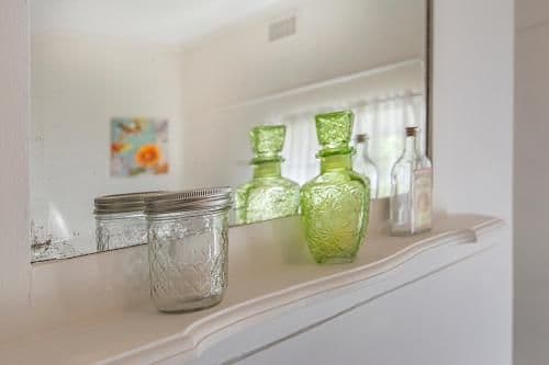 Stoneleigh One-Bedroom Cottage - 2