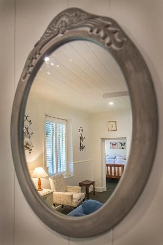 Stoneleigh Cottage Bed and Breakfast1