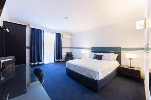 Standard Queen Room