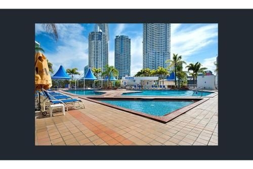 Ocean Vistas And Convenience By The Beach4