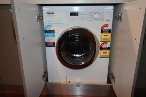 Sunny 3 Bedroom Apartment in Sandy Bay4