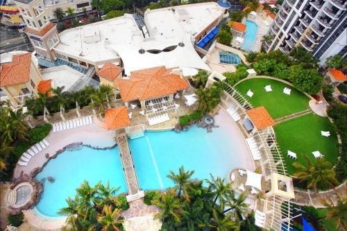The Towers of Chevron Renaissance - Holidays Gold Coast3