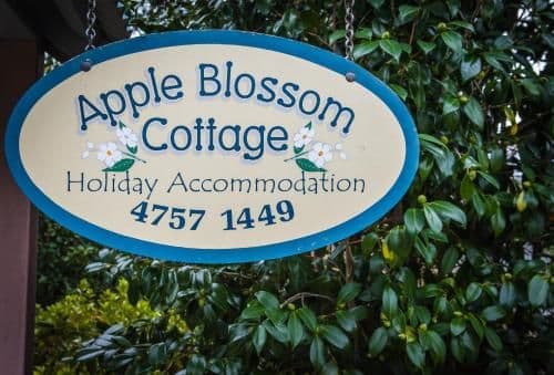 Apple Blossom Three- Bedroom Cottage