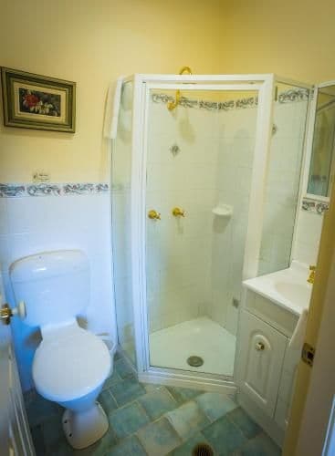 Mall Three-Bedroom Cottage