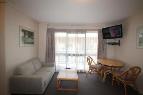Interconnecting Family Room