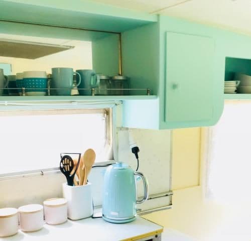 Caravan - Dotty