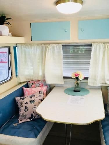 Caravan - Dotty