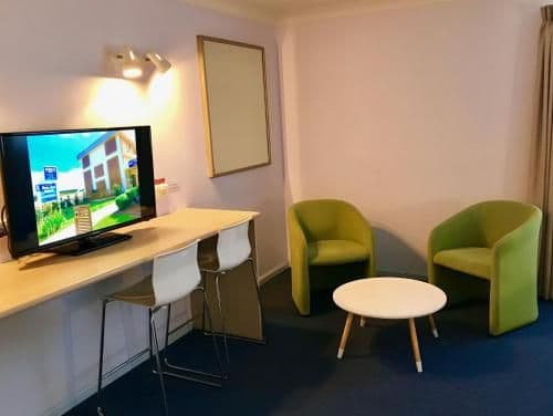Executive Queen Room