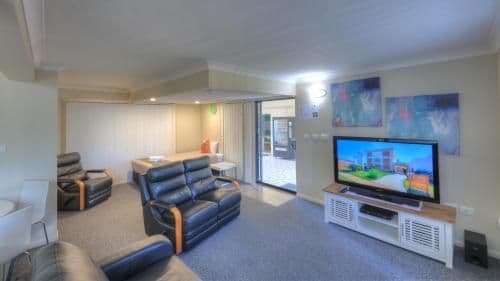 Deluxe Queen Studio