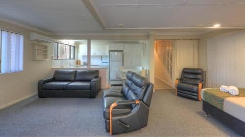 Deluxe Queen Studio