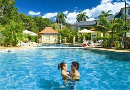 Aqualuna Beach Resort Aqualuna Beach Resort