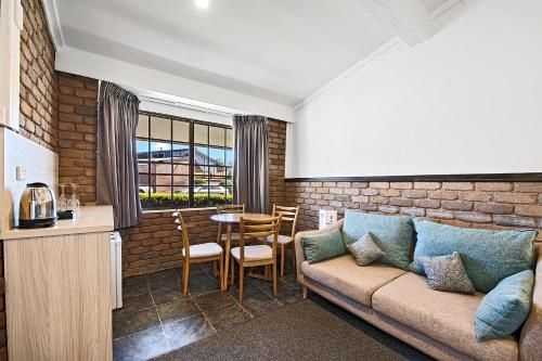 Comfort Hotel Olde Tudor2