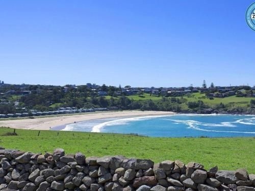 Kiama Beach Cottage at Easts Beach0