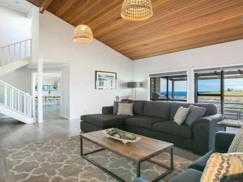 Ohana Oasis - front row to reserve, beach and ocean Ohana Oasis - front row to reserve, beach and ocean