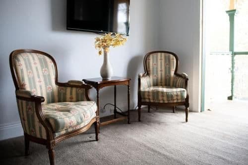 Deluxe Queen Room with Balcony