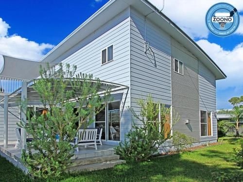 Sandlewood Breeze - spacious entertainer0