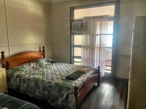Basic Triple Room with Shared Bathroom