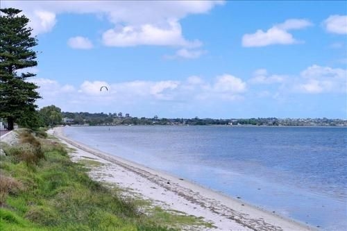 Applecross Riverside Apt4
