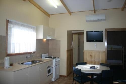One-Bedroom Holiday Cabin