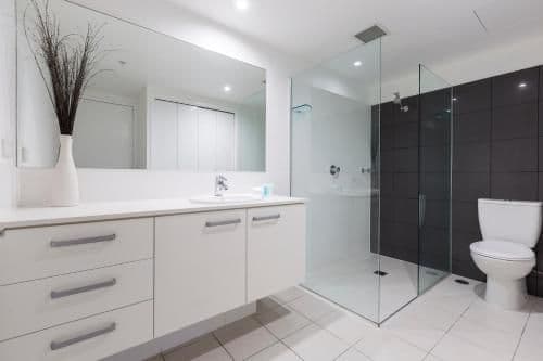 Two-Bedroom Apartment with Two Bathrooms and Ocean View