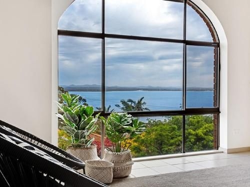 'The Bay', 25 Wallawa Rd - huge home with aircon, spectacular views & chromecast ('The Bay', 25 Wallawa Rd - Huge Home With Aircon, Spectacular Views & Chromecast)3