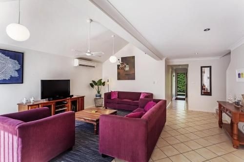 Spacious, Modern & Walk to the Beach! (Spacious, Modern & Walk To The Beach!)3