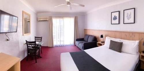 Standard Queen Room