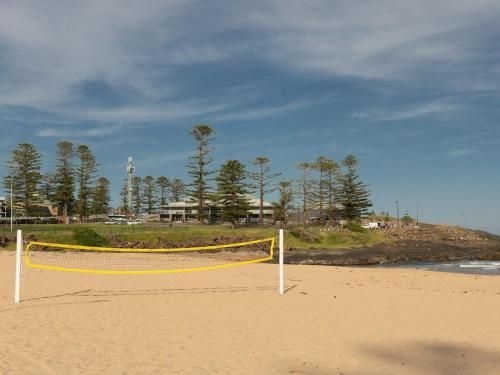 Shore to Please - comfort, cafes and beaches (Shore to Please - comfort cafes and beaches)4