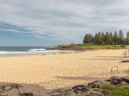 Shore to Please - comfort, cafes and beaches (Shore to Please - comfort cafes and beaches)2